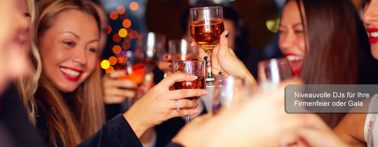 Mobile Disco gesucht, Suche DJ f&uuml;r eine Firmenfeier oder Weihnachtsfeier. DJ Hochzeit, Muenchen, Ingolstadt, Landshut, Regensburg, Augsburg, Ansbach, Hof, Stuttgart, Karlsruhe, Freiburg, Kempten, Dortmund, Koeln, K&ouml;ln, Bonn, Frankfurt, 